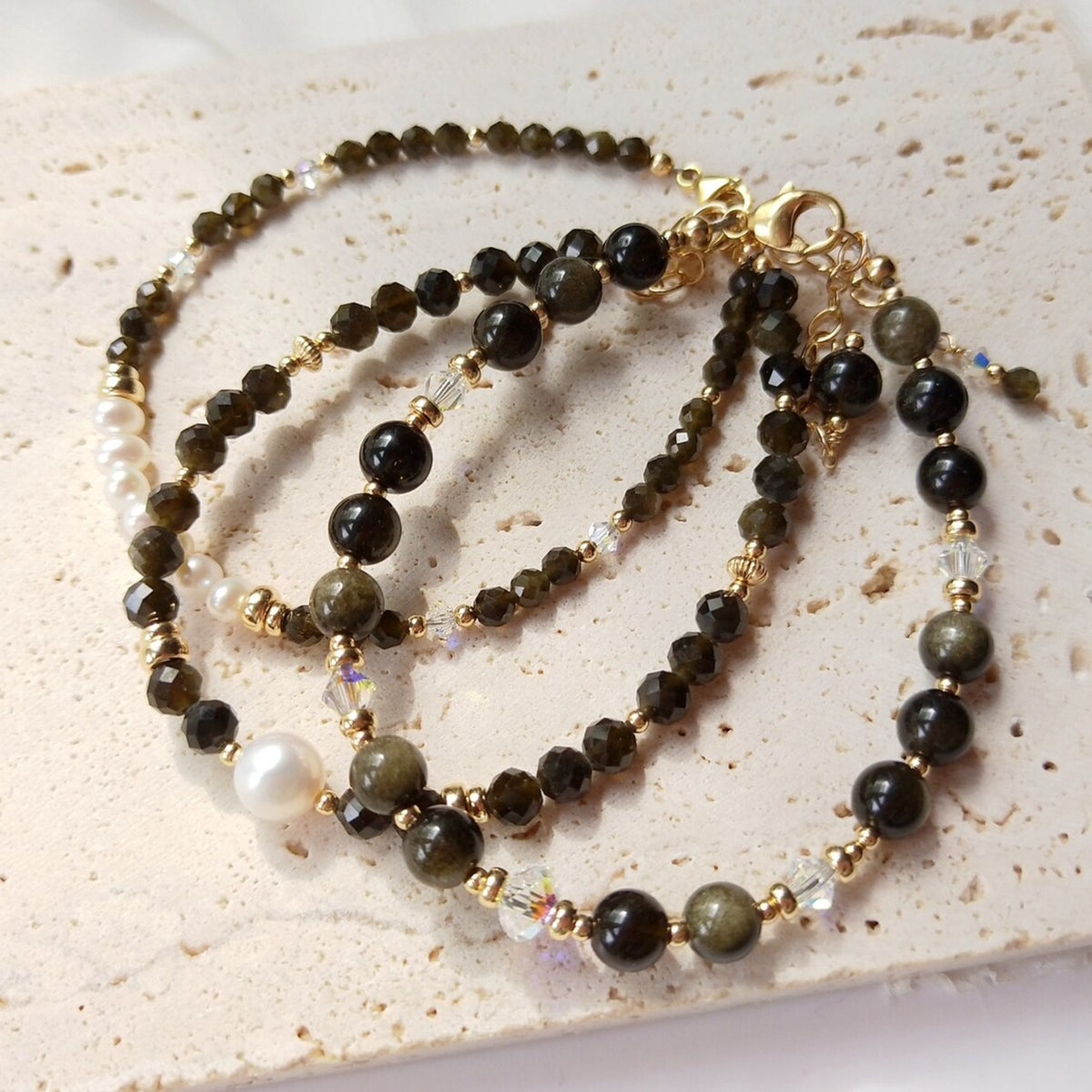 Bracelet En Or Et Perles D&#39;Obsidienne Noire